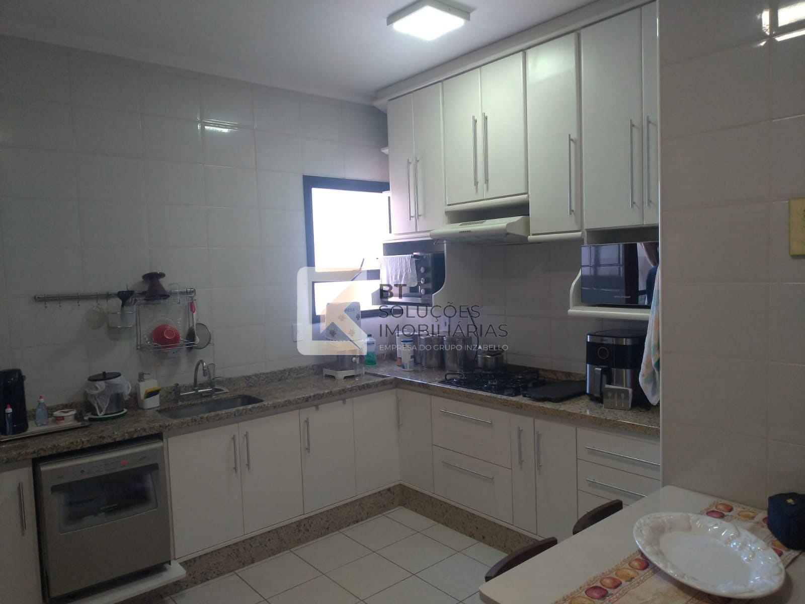 Apartamento à venda com 3 quartos, 120m² - Foto 1