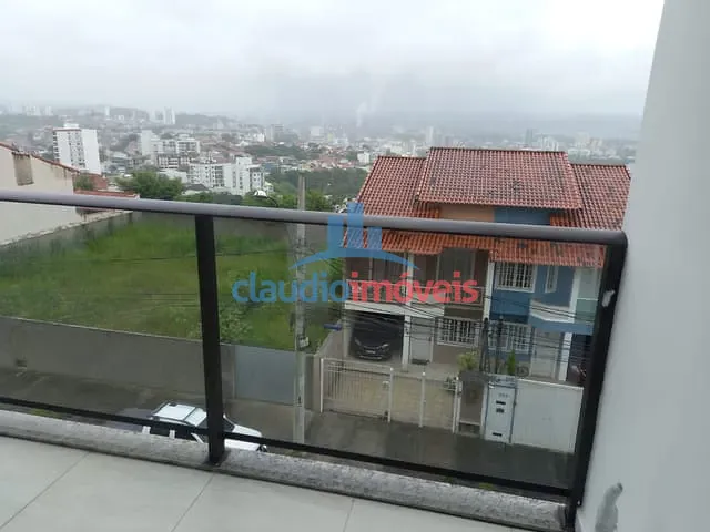 Apartamento à venda, no bairro Jardim Amália em Volta Redonda