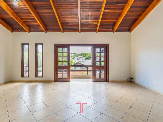 Apartamento com 250m² 3 quartos e 3 banheiros, para alugar, no bairro Santa Felicidade em Curitiba