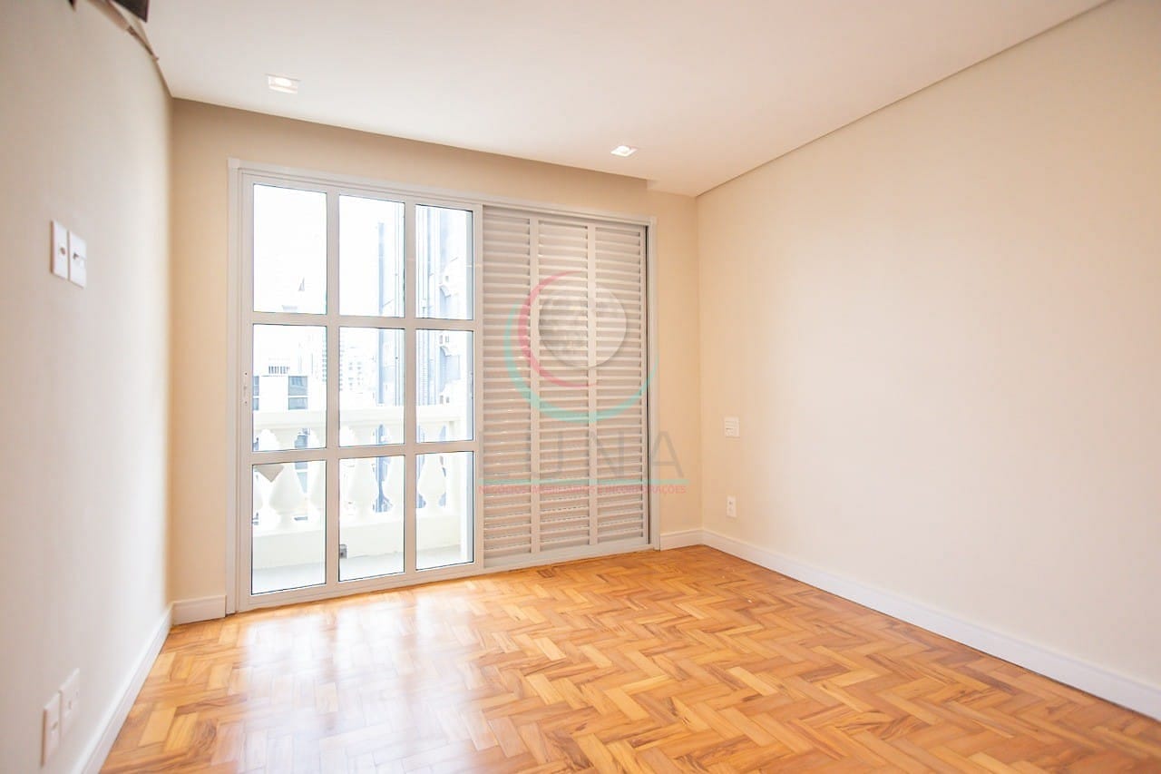 Apartamento para alugar com 2 quartos, 127m² - Foto 25