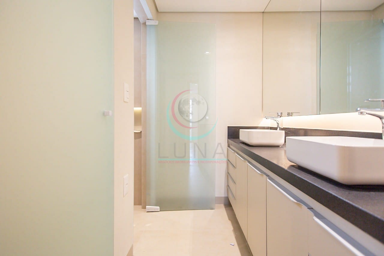 Apartamento para alugar com 2 quartos, 127m² - Foto 34