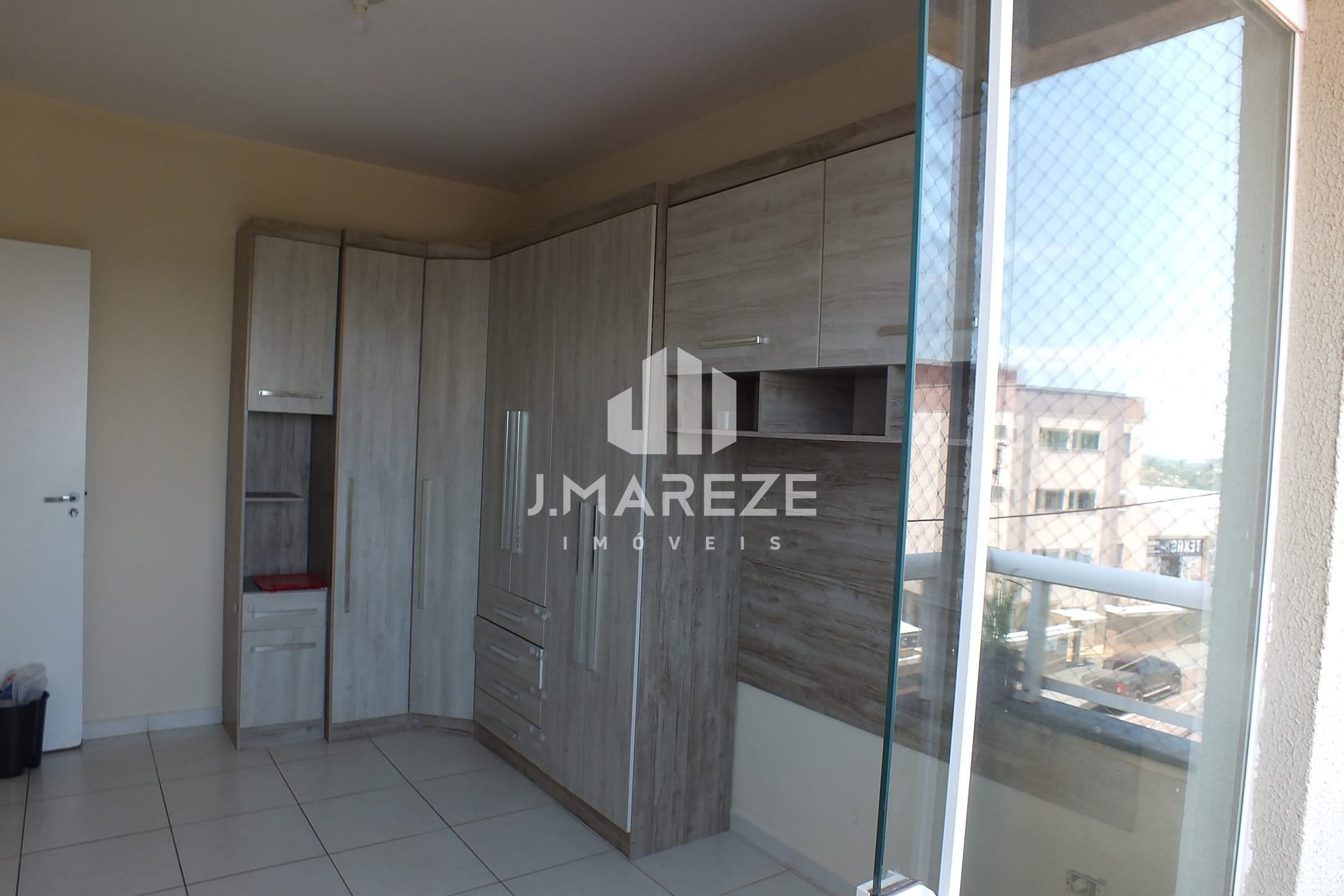Apartamento à venda com 2 quartos, 70m² - Foto 29