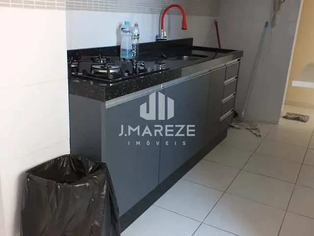 Apartamento com 71m² 2 quartos e 1 banheiro, à venda ou para alugar, no bairro Parque Bela Vista em Apucarana