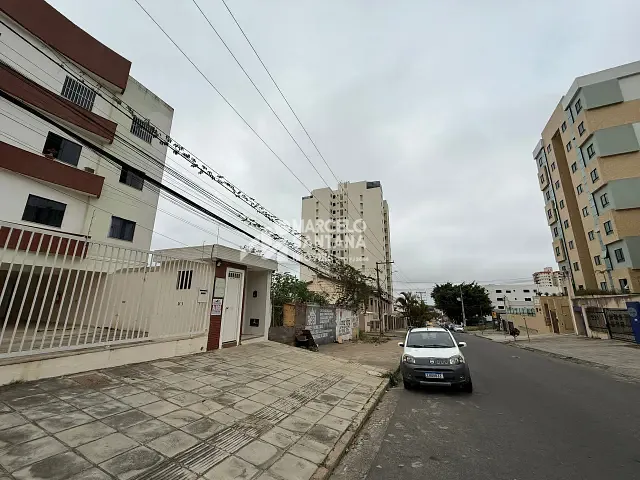 Apartamento 2 quartos e 2 banheiros, para alugar, no bairro Candeias em Vitória da Conquista