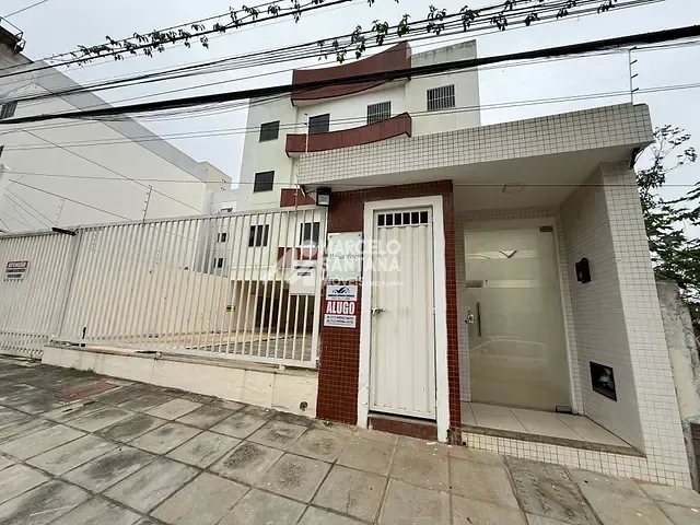 Apartamento 2 quartos e 2 banheiros, para alugar, no bairro Candeias em Vitória da Conquista