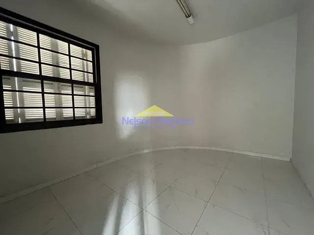 Apartamento com 301m² 3 quartos e 1 banheiro, para alugar, no bairro Centro em Capivari