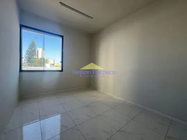 Apartamento com 301m² 3 quartos e 1 banheiro, para alugar, no bairro Centro em Capivari