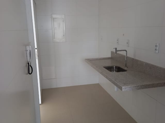 Apartamento 2 quartos e 2 banheiros, à venda, no bairro Centro em Campos dos Goytacazes