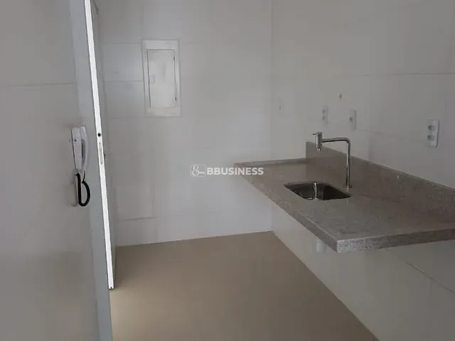 Apartamento 2 quartos e 2 banheiros, à venda, no bairro Centro em Campos dos Goytacazes