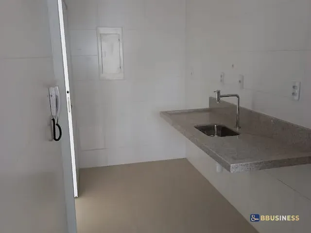 Apartamento 2 quartos e 2 banheiros, à venda, no bairro Centro em Campos dos Goytacazes