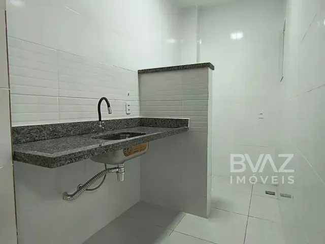 Apartamento com 42m² 1 quarto e 1 banheiro, para alugar, no bairro Jardim Caiçara em Cabo Frio