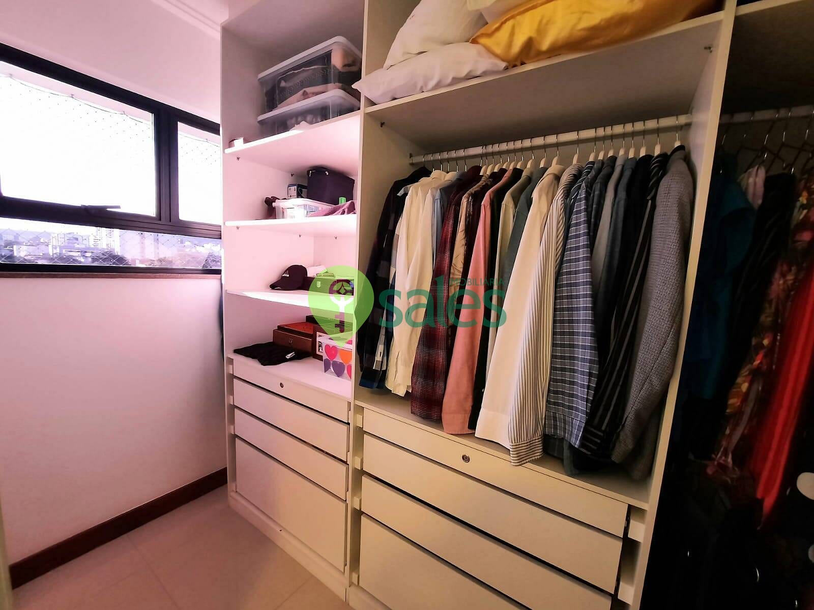 Apartamento à venda com 3 quartos, 180m² - Foto 6