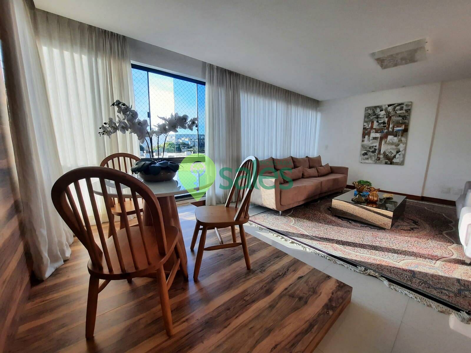 Apartamento à venda com 3 quartos, 180m² - Foto 2
