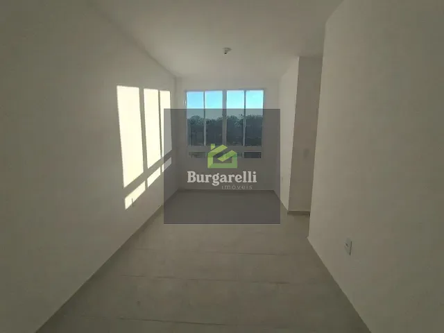 Apartamento 2 quartos e 1 banheiro, para alugar, no bairro Residencial Nova Era em Lavras
