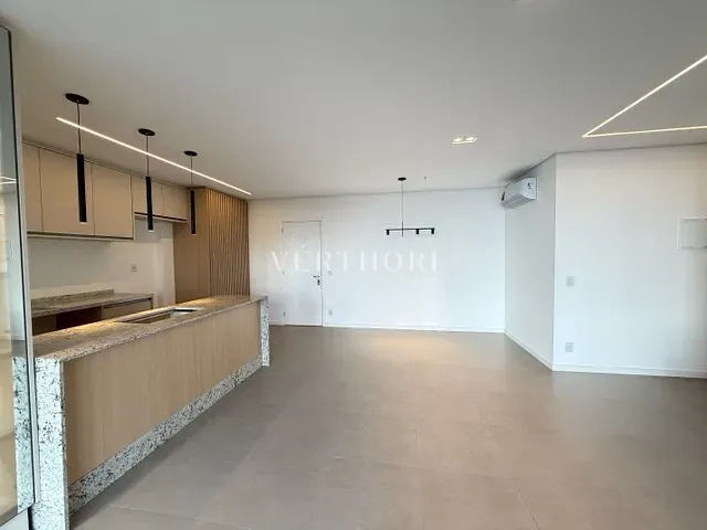 Apartamento 2 quartos e 2 banheiros, para alugar, no bairro Santa Rosa em Londrina