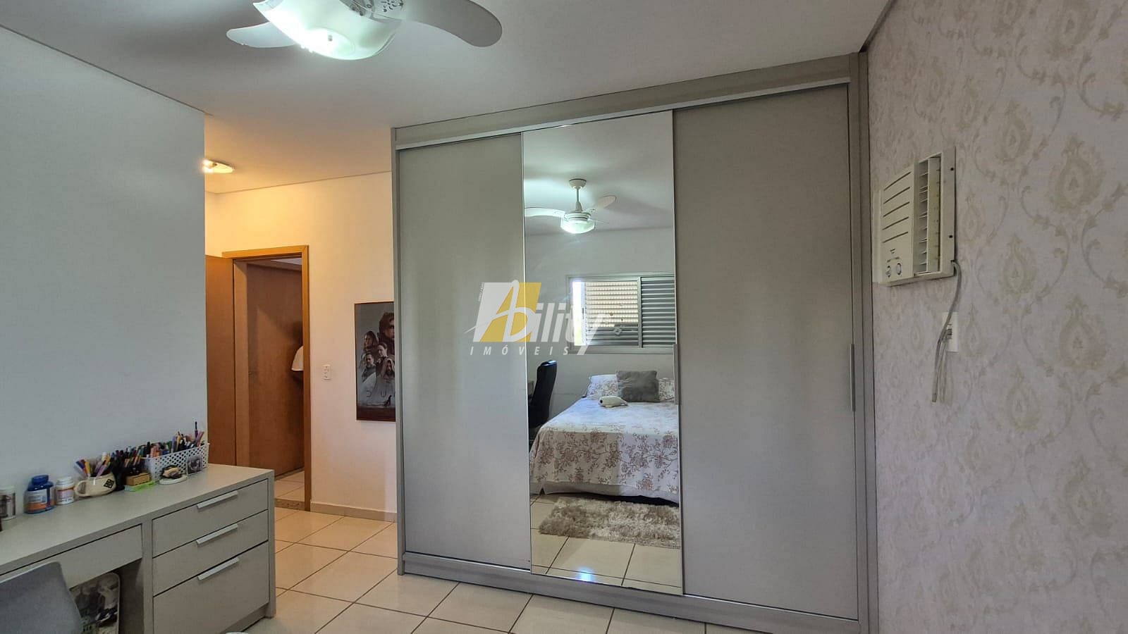 Apartamento à venda com 3 quartos, 160m² - Foto 20