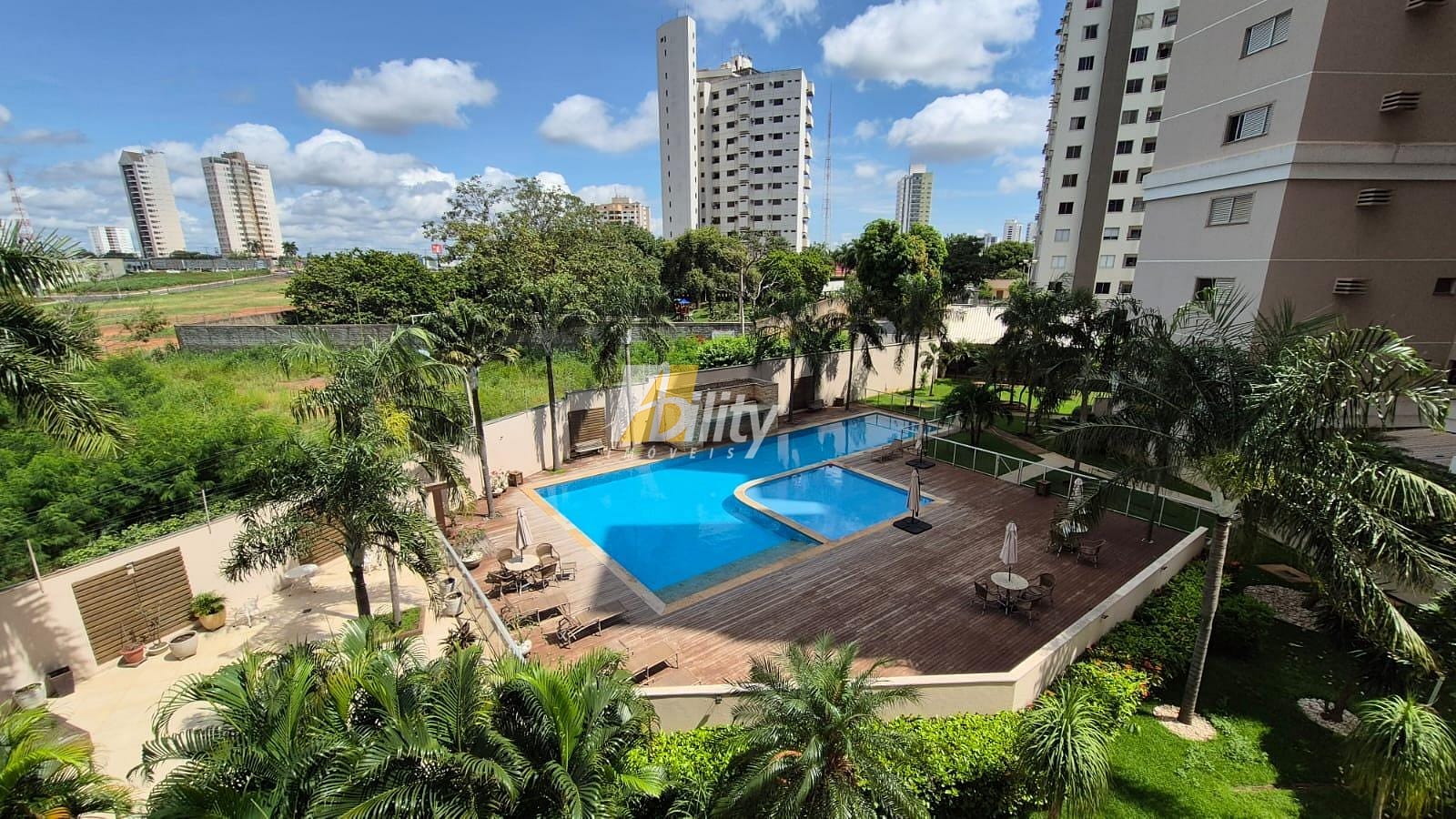 Apartamento à venda com 3 quartos, 160m² - Foto 1