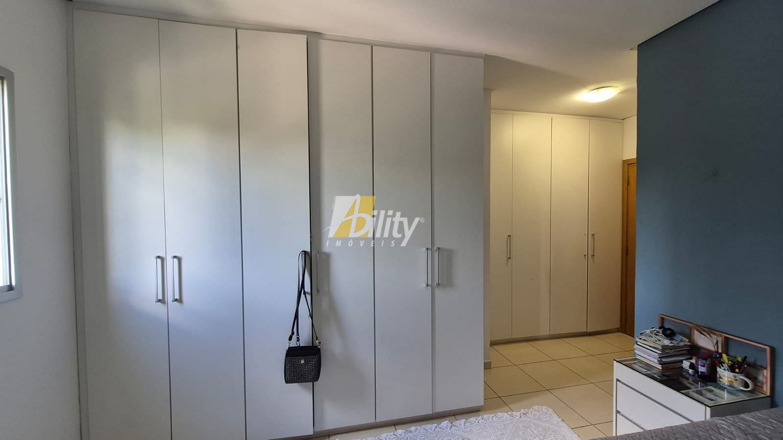 Apartamento à venda com 3 quartos, 160m² - Foto 17