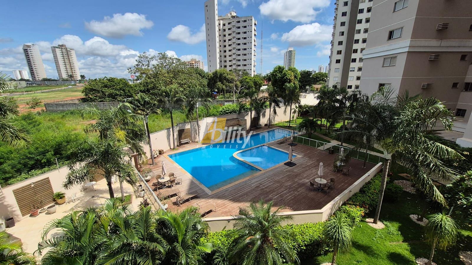Apartamento à venda com 3 quartos, 160m² - Foto 11