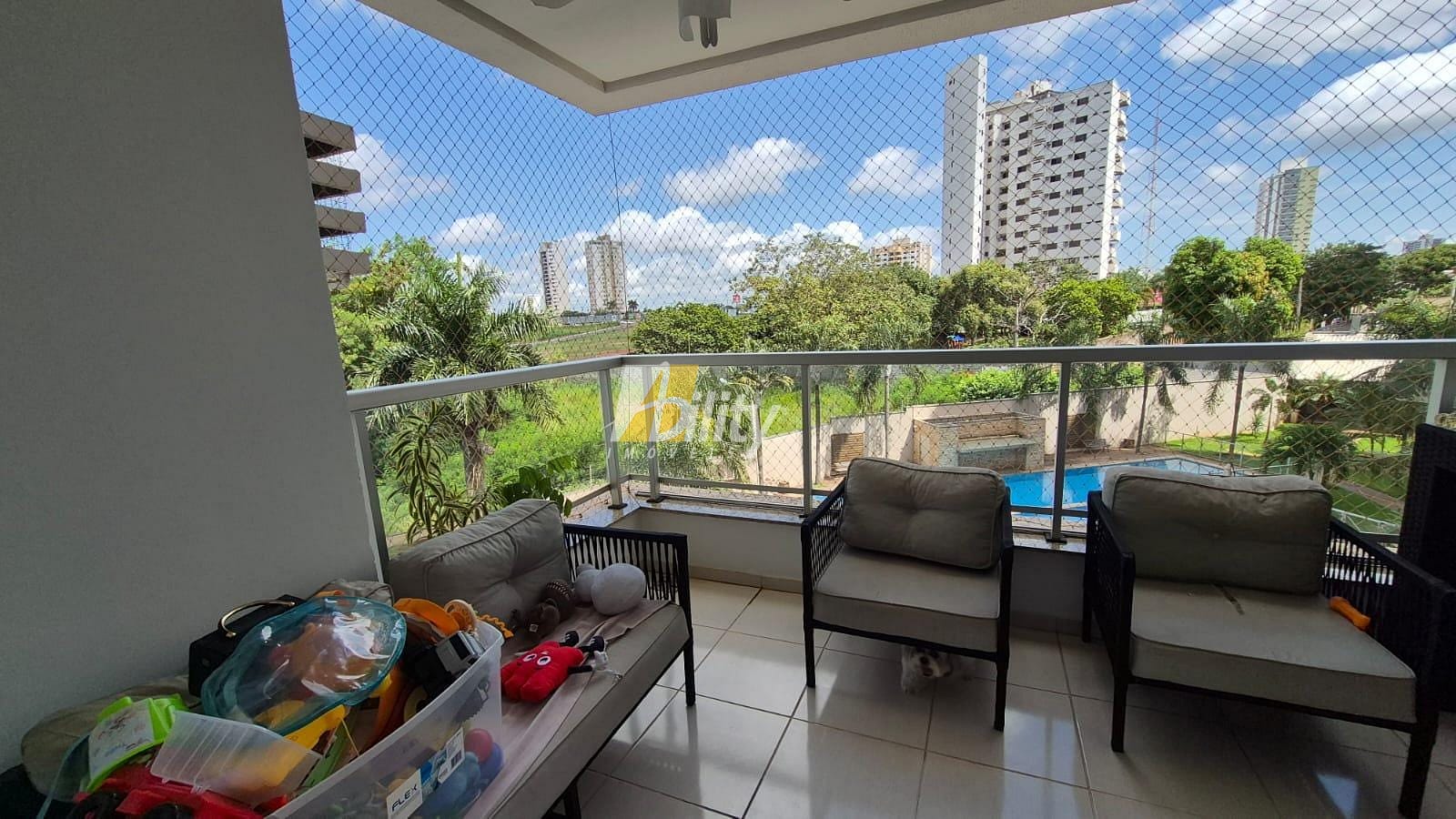 Apartamento à venda com 3 quartos, 160m² - Foto 9