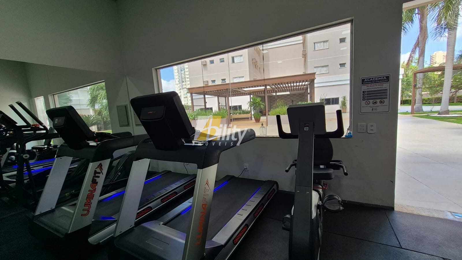 Apartamento à venda com 3 quartos, 160m² - Foto 35