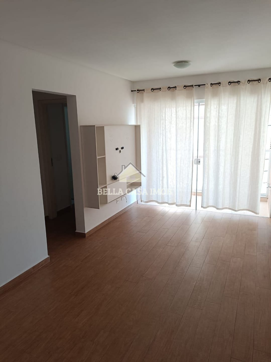 Apartamento para alugar com 2 quartos, 70m² - Foto 3