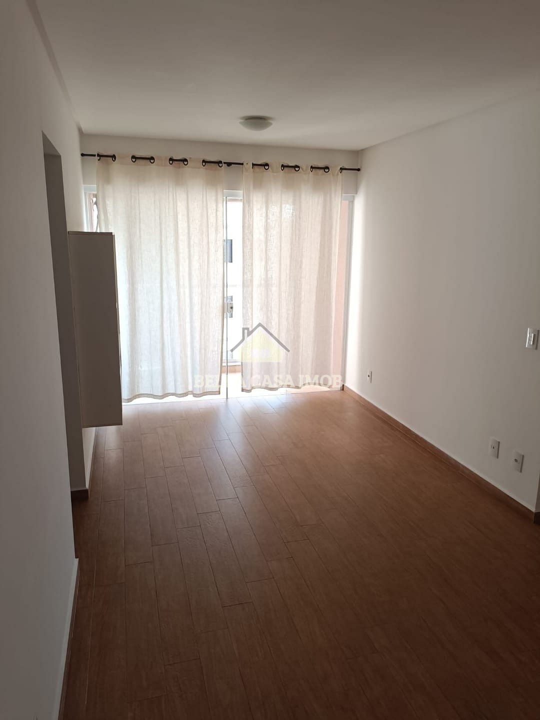 Apartamento para alugar com 2 quartos, 70m² - Foto 6