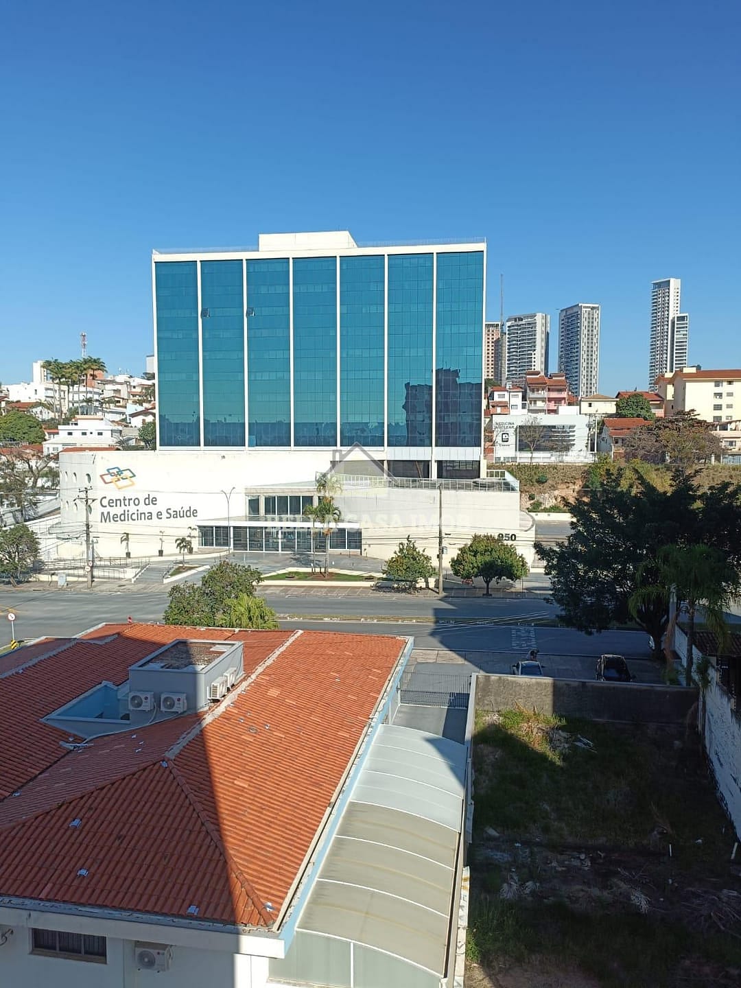 Apartamento para alugar com 2 quartos, 70m² - Foto 24