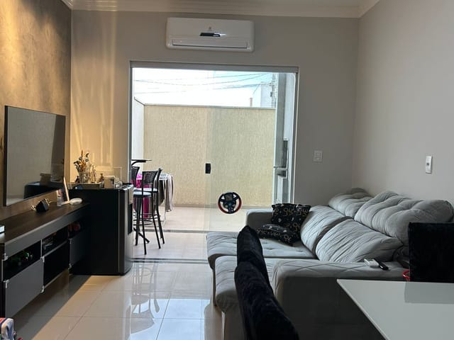Apartamento 2 quartos e 2 banheiros, à venda, no bairro Jardim Santa Lúcia em Franca