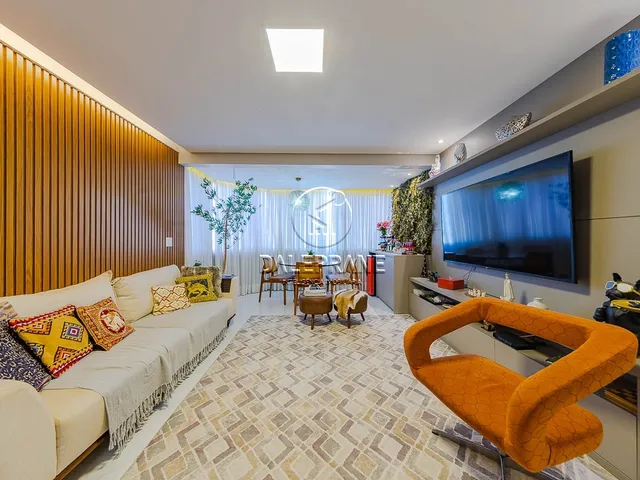 Apartamento 3 quartos e 3 banheiros, à venda, no bairro Asa Norte em Brasília
