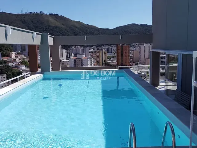 Apartamento com 120m² 2 quartos e 3 banheiros, para alugar, no bairro Centro em Poços de Caldas