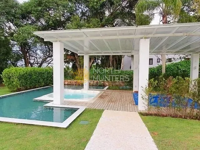 Apartamento com 204m² 1 quarto e 2 banheiros, à venda, no bairro Jurerê em Florianópolis