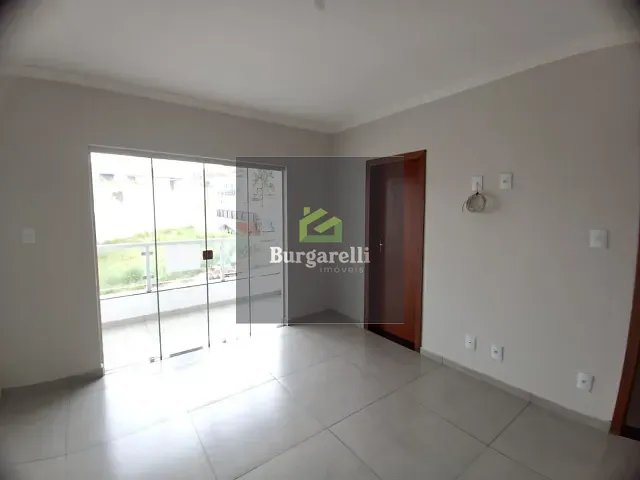 Apartamento 3 quartos e 2 banheiros, para alugar, no bairro Jardim Campestre III em Lavras
