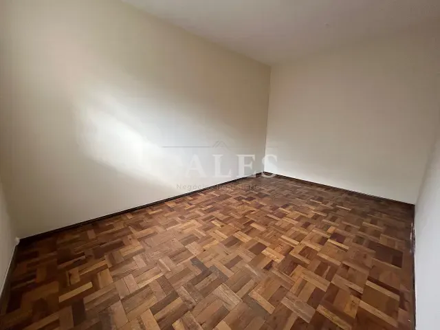 Apartamento com 50m² 2 quartos e 2 banheiros, para alugar, no bairro Centro em Juiz de Fora