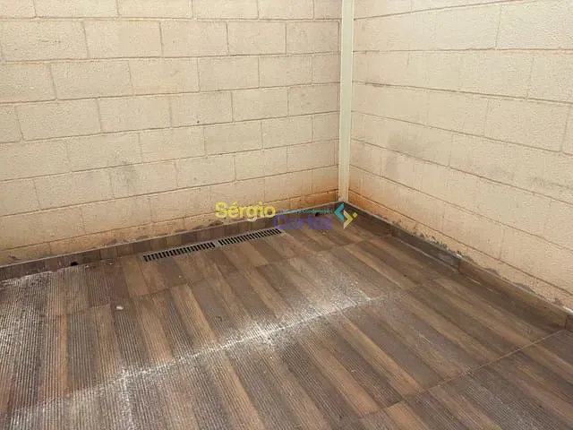 Apartamento 2 quartos e 1 banheiro, para alugar, no bairro Gleba Ribeirão Limeiro em Londrina