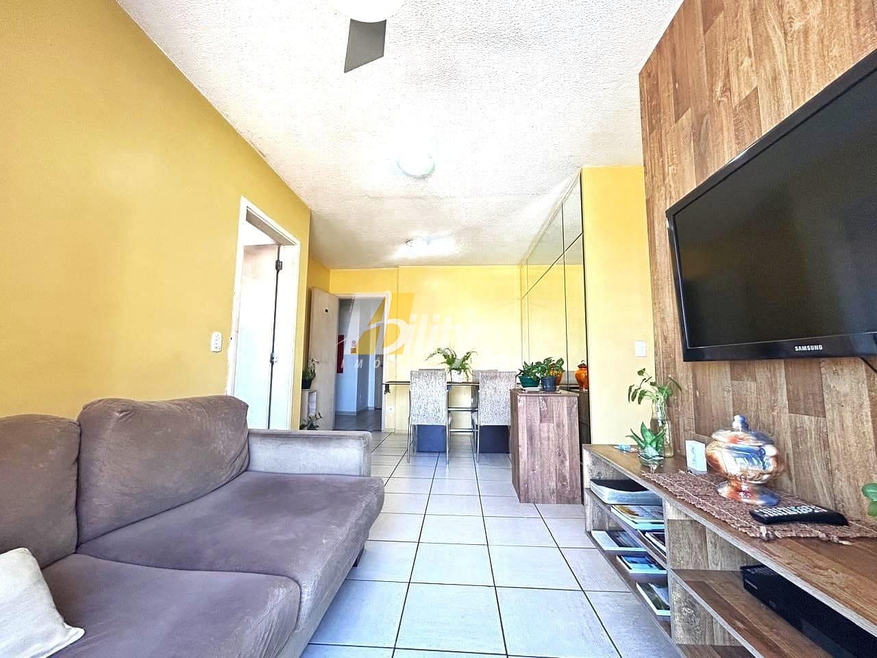 Apartamento à venda com 3 quartos, 70m² - Foto 2