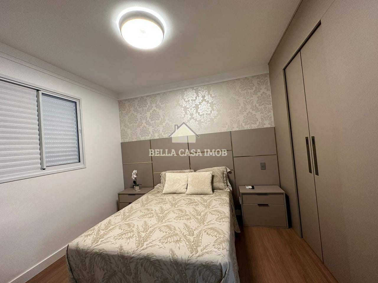 Apartamento à venda com 3 quartos, 103m² - Foto 2