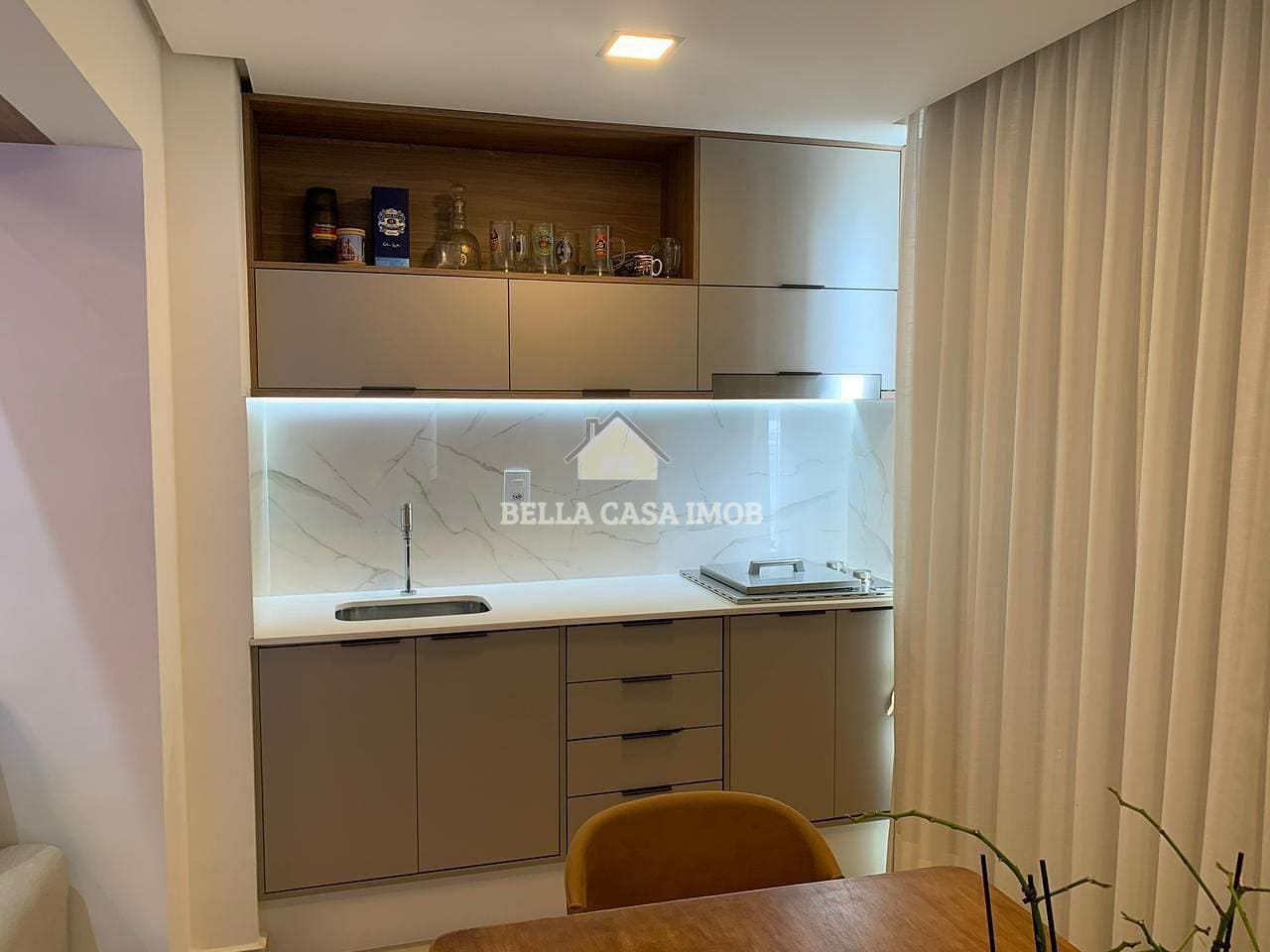Apartamento à venda com 3 quartos, 103m² - Foto 3