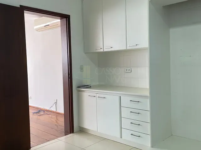 Apartamento com 175m² 3 quartos e 3 banheiros, à venda, no bairro Centro em Apucarana