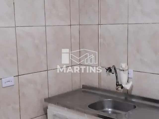 Apartamento 2 quartos e 1 banheiro, à venda, no bairro Jardim Sílvio Sampaio em Taboão da Serra