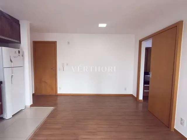 Apartamento 1 quarto e 1 banheiro, para alugar, no bairro Centro em Londrina