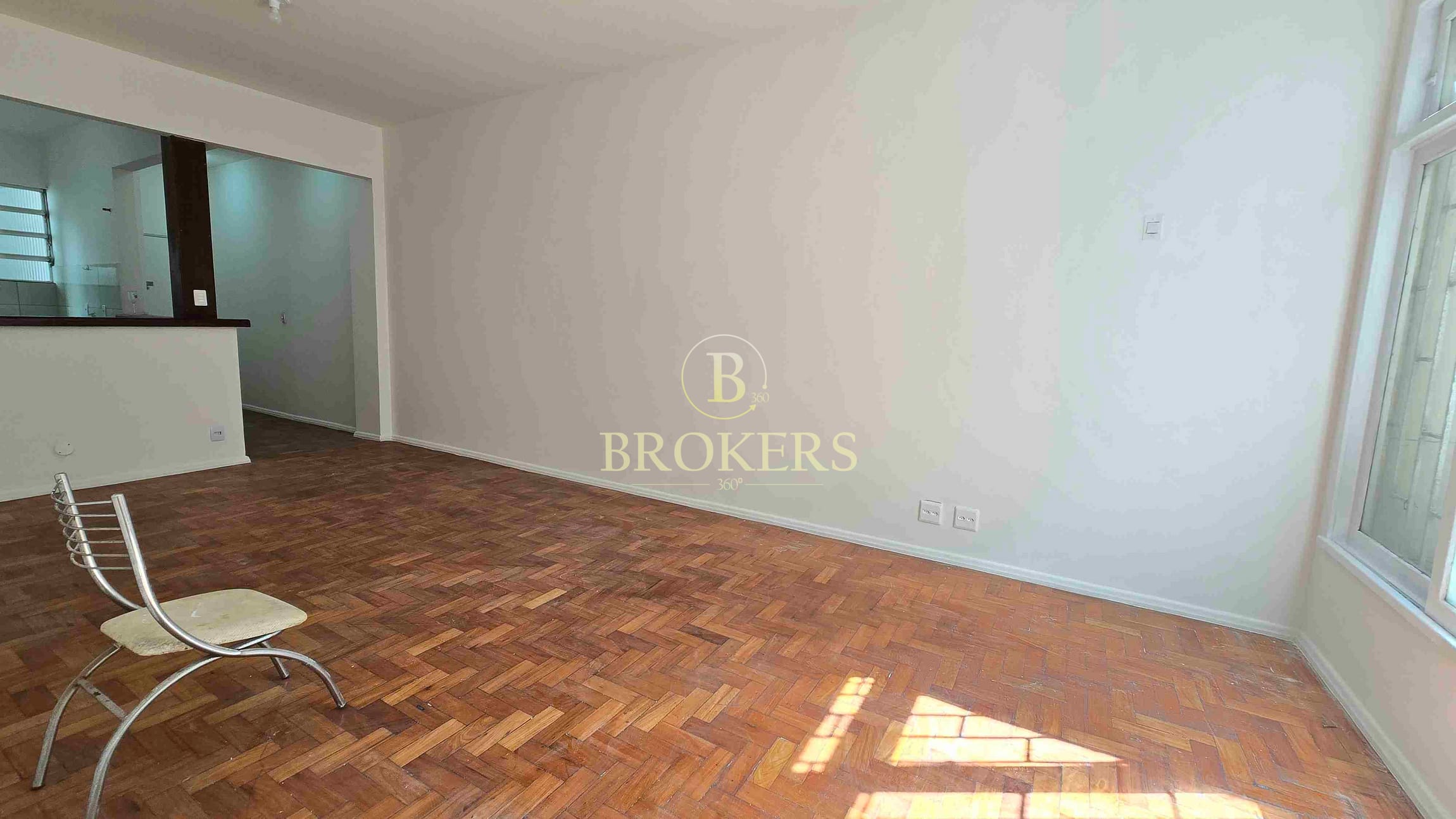 Apartamento à venda Rua Siqueira Campos - Copacabana. 3 quartos,  100 m². Aproximadamente 400 m da estação do metrô.