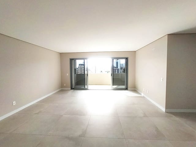 Apartamento com 273m² 3 quartos e 3 banheiros, à venda, no bairro Estrela em Ponta Grossa