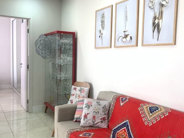Apartamento 1 quarto e 1 banheiro, à venda, no bairro Vila Mogilar em Mogi das Cruzes