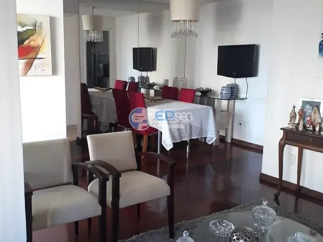 Apartamento 3 quartos e 2 banheiros, à venda, no bairro Chame-Chame em Salvador