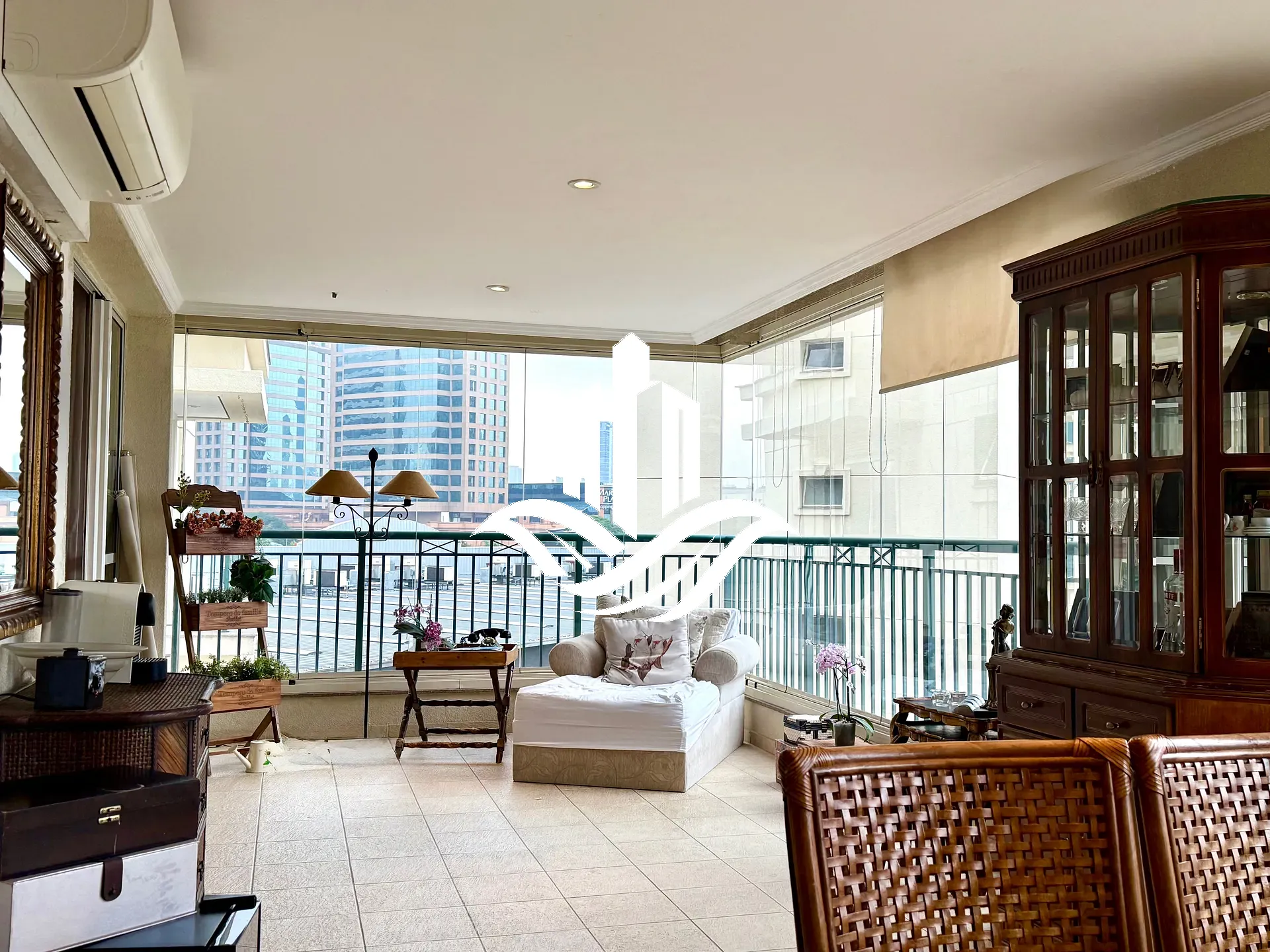 Apartamento, 4 quartos, 205 m² - Foto 4