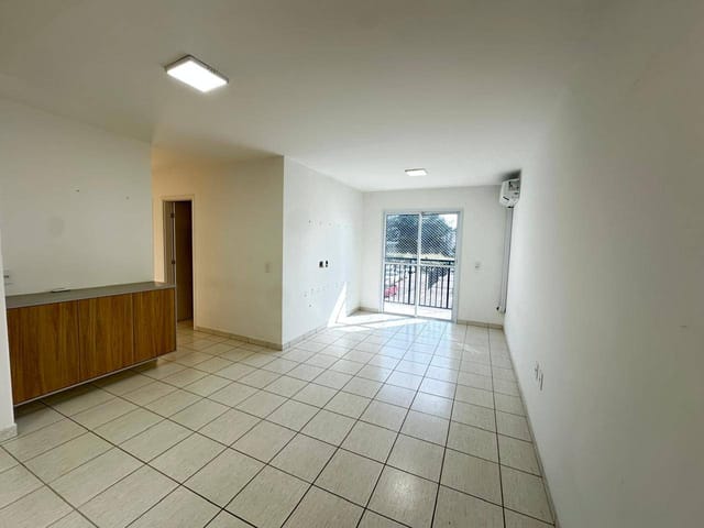 Apartamento com 83m² 3 quartos e 1 banheiro, à venda, no bairro Vila Santa Maria em Jundiaí