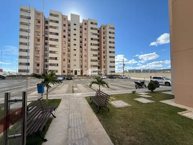 Apartamento 3 quartos e 2 banheiros, para alugar, no bairro Candeias em Vitória da Conquista