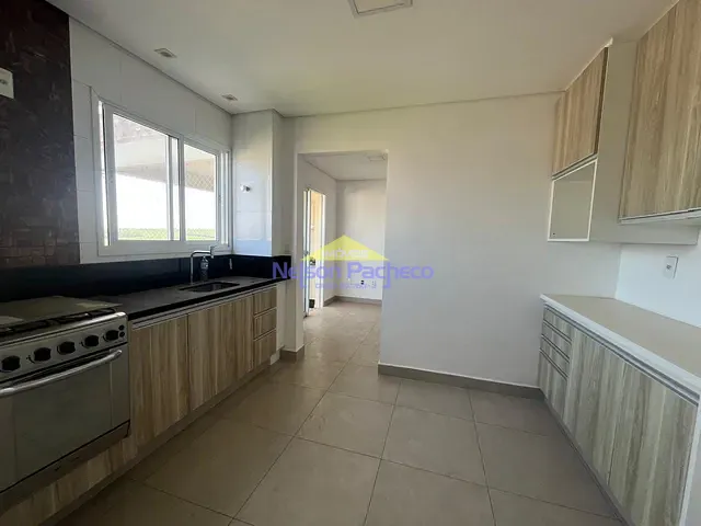 Apartamento 2 quartos e 1 banheiro, para alugar, no bairro Centro em Capivari