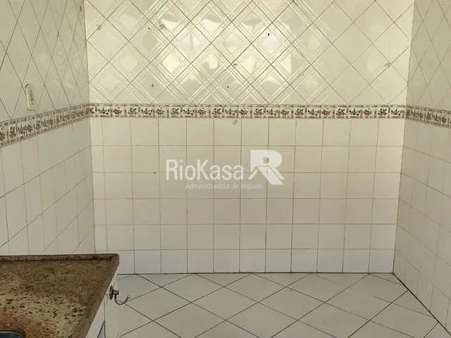Apartamento 3 quartos e 1 banheiro, para alugar, no bairro São Cristóvão em Rio de Janeiro